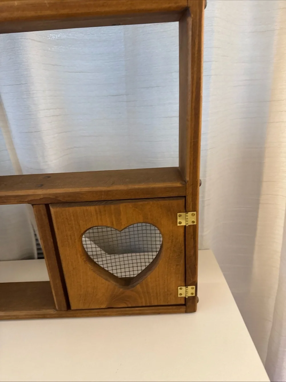 Rustic Heart Wall Shelf - Brown